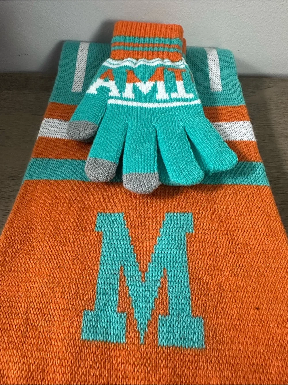 Miami Dolphins Scarf and Gloves Set NWOT